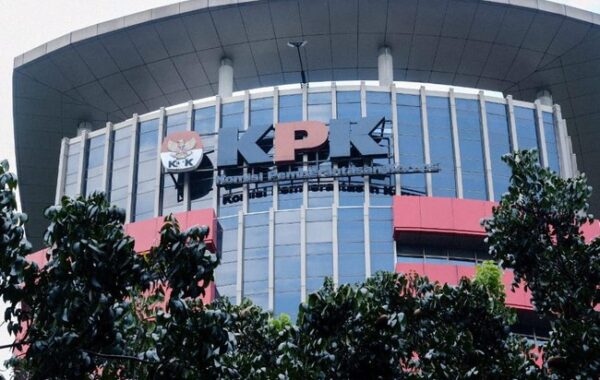 Alasan KPK Maraton Geledah Kasus Suap HGB: Khawatir Barbuk Bergeser