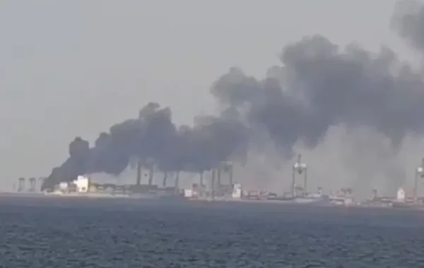 Ngerinya Kebakaran Tank Container di Priok hingga Muncul Ledakan